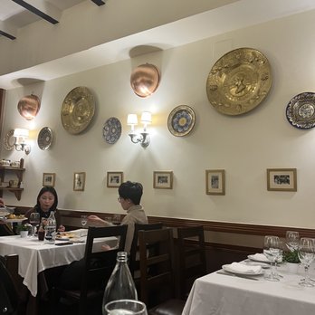 La Barraca - Inside area - Spanish Near Me - Madrid, M