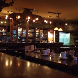 Scheune. Càfe-Cocktailbar-Restaurant - Scheune elmshorn: drinnen schummrig
