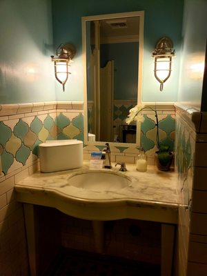 Avalon Grille by null