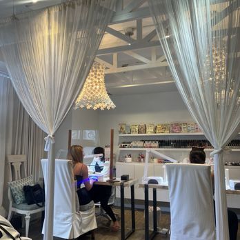 Nail Salon Ai - Nail Salons Near Me - Honolulu, Hawaii Nail Salon Ai - Nail Salons Near Me - Honolulu, Hawaii