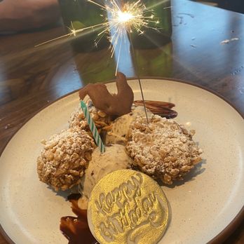 Yardbird Table & Bar - Deep Fried Oreos - New American Near Me - Chicago, Illinois Yardbird Table & Bar - Deep Fried Oreos - New American Near Me - Chicago, Illinois
