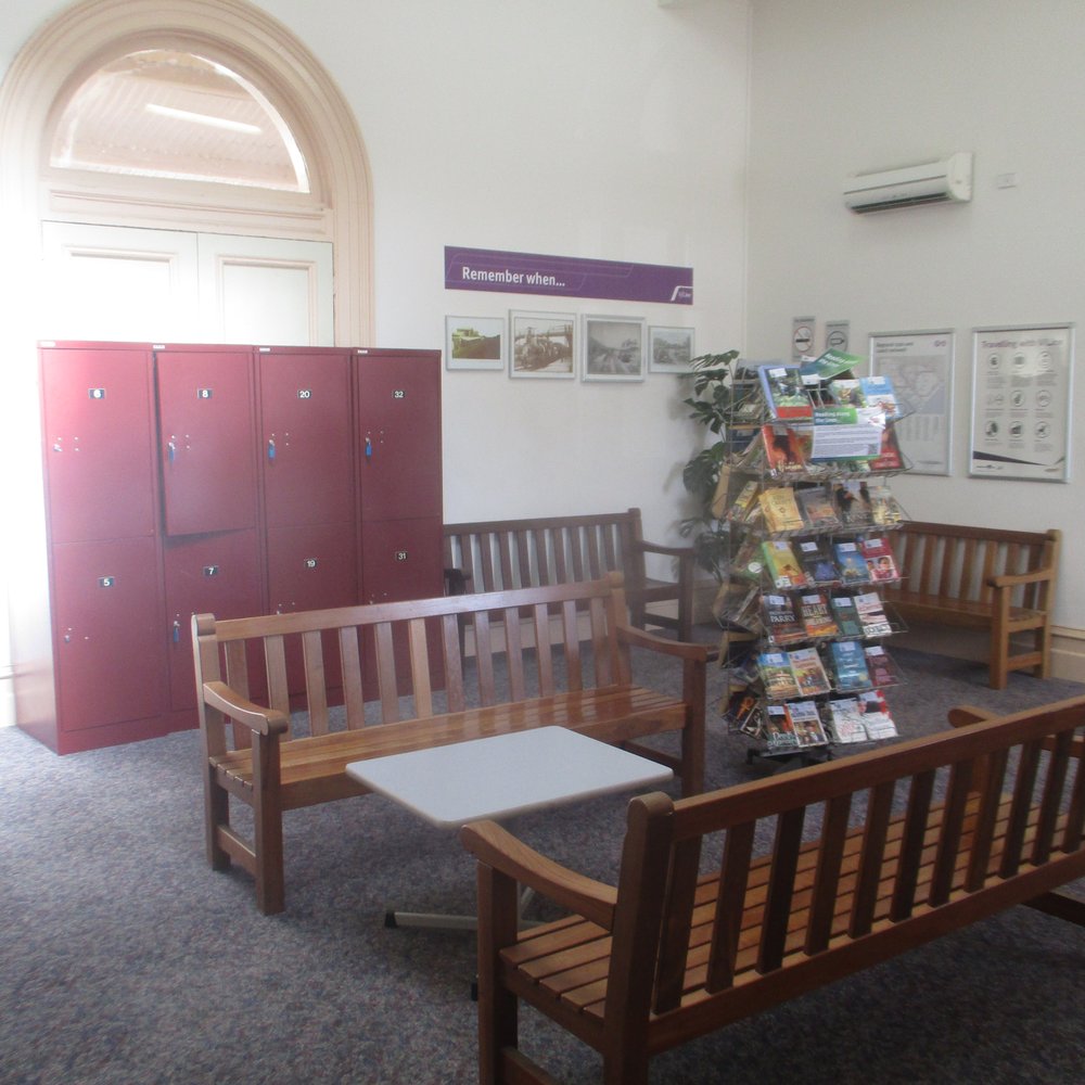 Echuca Railway Station - Waiting Room - Train Stations Near Me - Echuca, VIC