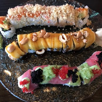 Rock Wrap & Roll - Get the Long Beach Maki Roll! - Thai Near Me - Chicago, Illinois
