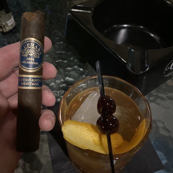 La Casa Cigars & Lounge - Great smoke and drink! Best I have had! - Bars Near Me - Las Vegas, Nevada La Casa Cigars & Lounge - Great smoke and drink! Best I have had! - Bars Near Me - Las Vegas, Nevada