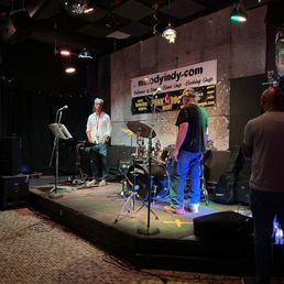 Live music tonight!!