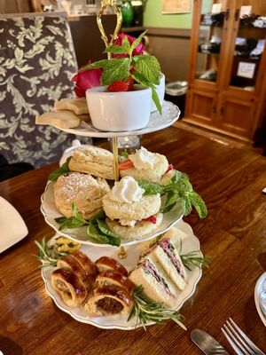 The Cat & Fiddle Pub & Restaurant by null