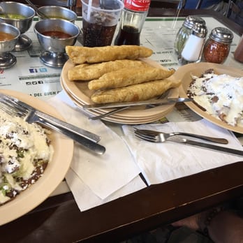 La Casa de Toño - Quesadillas de Pollo - Mexican Near Me - México, D.F., DIF