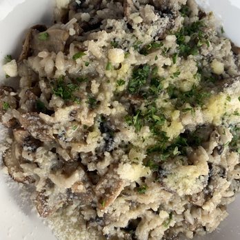 Verace Italian Restaurant - Risotto ai Funghi di Bosco - Italian Near Me - Oakville, Ontario Verace Italian Restaurant - Risotto ai Funghi di Bosco - Italian Near Me - Oakville, Ontario