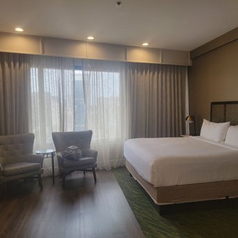 The Dextro - King room on 16th floor - Hotels Near Me - San Diego, California The Dextro - King room on 16th floor - Hotels Near Me - San Diego, California