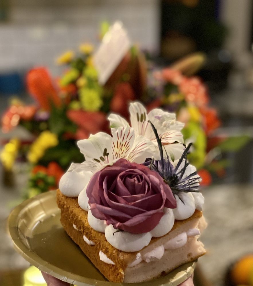 THE CAKE SPECIALIST Updated August 2024 57 Photos & 32 Reviews