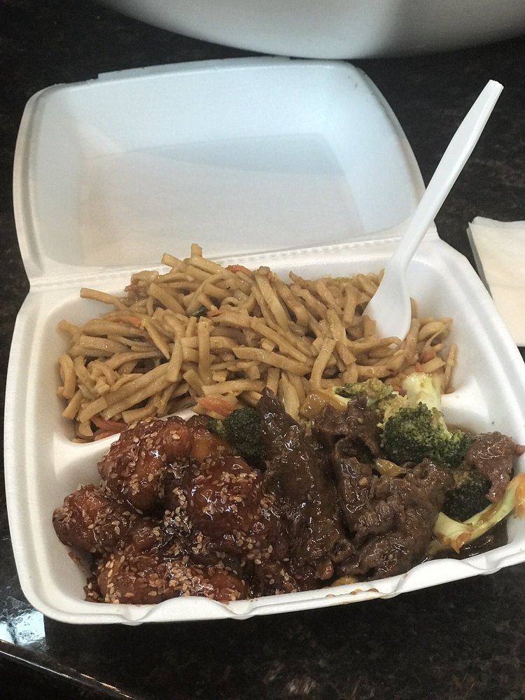 BLUE BAMBOO CHINESE WOK 12 Reviews 7777 Forest Ln, Dallas, TX