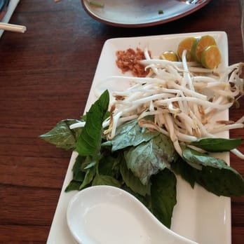 Star Noodle - Condiments for hot and sour noodle soup - Asian Fusion Near Me - Lahaina, Hawaii