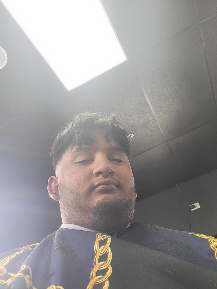 GOLDEN BLADES BARBER SHOP Updated May 2024 Yelp