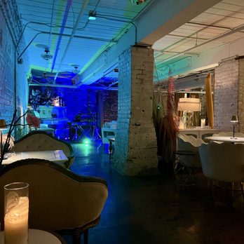 Coupe & Stein Champagne Bar - Champagne Bars Near Me - Durham, North Carolina Coupe & Stein Champagne Bar - Champagne Bars Near Me - Durham, North Carolina