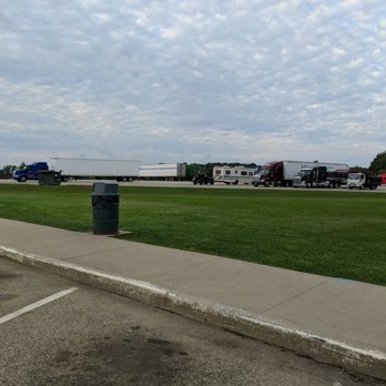 Rest Stop - Grass area - Rest Stops Near Me - Batesville, Indiana