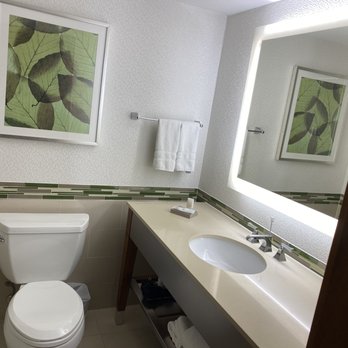 The Westin Ottawa - Bathroom - Hotels Near Me - Ottawa, Ontario The Westin Ottawa - Bathroom - Hotels Near Me - Ottawa, Ontario