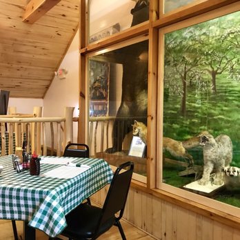 Whispering Orchards - Upstairs dining area - Breakfast & Brunch Near Me - Cleveland, Wisconsin