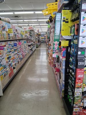 Dollar General by null