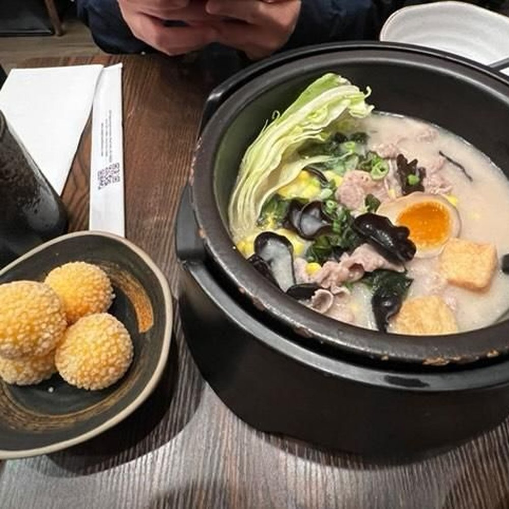 Simply Noodles - Classic Rice Noodle and Coconut lava balls - Noodles Near Me - New York, New York Simply Noodles - Classic Rice Noodle and Coconut lava balls - Noodles Near Me - New York, New York