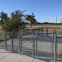 Hobart Street Dog Park - Entry and exit from the Hobart Street Dog Park