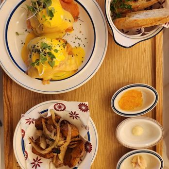 GIWA - Salmon benny - Breakfast & Brunch Near Me - Santa Clara, California