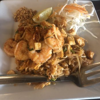 Spice I Am - Pad Thai - Thai Near Me - Alameda, California Spice I Am - Pad Thai - Thai Near Me - Alameda, California