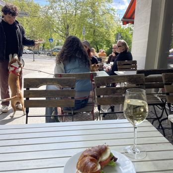 Weinerei Forum - Wine Bars Near Me - Berlin, BE Weinerei Forum - Wine Bars Near Me - Berlin, BE