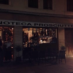 Enoteca Prosciutteria - Front at night