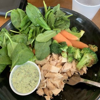 Clean Eatz - Kale and quinoa bowl with chicken - Food Near Me - Winston-salem, North Carolina