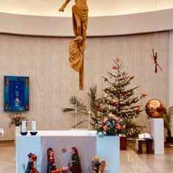 Komunitní centrum Matky Terezy - Oltář s betlémem