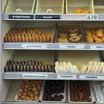 Aurora Donuts - Donuts Near Me - Seattle, Washington Aurora Donuts - Donuts Near Me - Seattle, Washington
