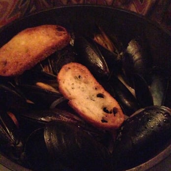 Cask - Muscles - Bars Near Me - New York, New York