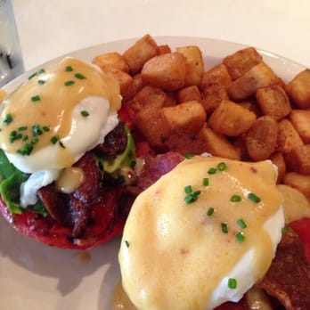 Briarpatch Restaurant - Eggs benedict - American Near Me - Winter Park, Florida