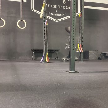 CrossFit - Tustin - Trainers Near Me - Tustin, California