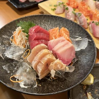 Daisho Sushi Lounge - AYCE premium sashimi platter - Sushi Bars Near Me - Las Vegas, Nevada Daisho Sushi Lounge - AYCE premium sashimi platter - Sushi Bars Near Me - Las Vegas, Nevada