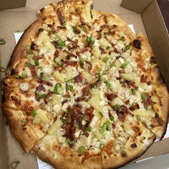 Alice's Restaurant - Thai chilli chicken pizza - Diners Near Me - Woodside, California Alice's Restaurant - Thai chilli chicken pizza - Diners Near Me - Woodside, California