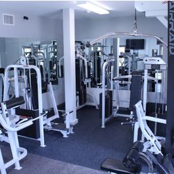 Highlander 24/7 Fitness - Friendly atmosphere.  24/7 access.