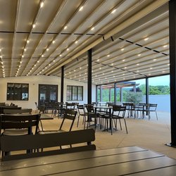 Exchange Cafe - Outdoor seating options