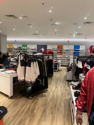 sneaker villa chestnut street