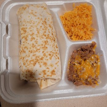 Main Street Cafe - Chicken burrito - Cafes Near Me - Evansville, Wisconsin Main Street Cafe - Chicken burrito - Cafes Near Me - Evansville, Wisconsin