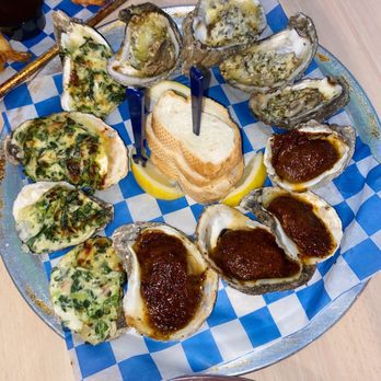 Austons on 98 - Oyster Sampler - Seafood Near Me - Miramar Beach, Florida
