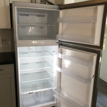 Silvia Ribeiro Cleaning - Cleaned freezer and refrigerator - Home Cleaning Near Me