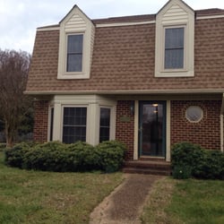 Berkshire Hathaway - Great End Unit Townhome in the heart of First Coloinal/Great Neck area.   3bedroom, 2.5 bath, 1,882 sq ft  all for $300,000.