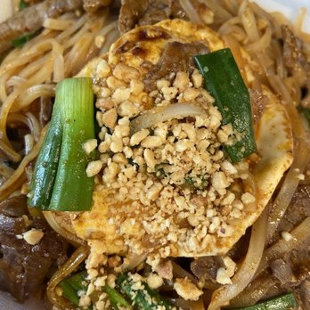 Liang's Thai Food - Beef pad Thai - Thai Near Me - Denver, Colorado