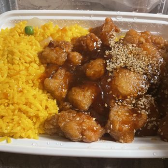 Happy Panda - L29. Crispy Sesame Chicken Dinner - Chinese Near Me - Lexington, Kentucky