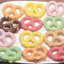 Mimi D'lites - Flavored Chocolate Covered Pretzels