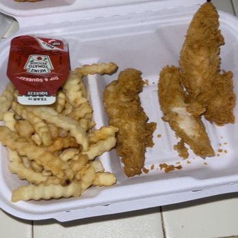 Raising Cane's Chicken Fingers - Had to take photo from video. - Fast Food Near Me - Whittier, California
