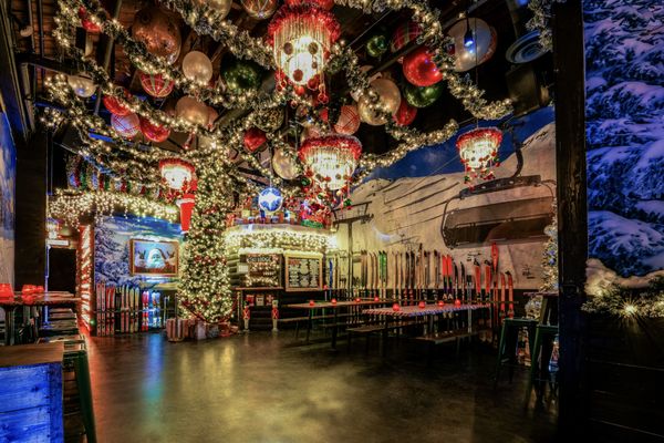 Miracle on 5th Street by null