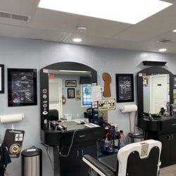 Luigi And Lori'S Barber Shop - Stations 2 & 3