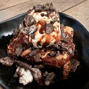 Ford's Garage Plantation - Brookie Sundae - Bars Near Me - Plantation, Florida